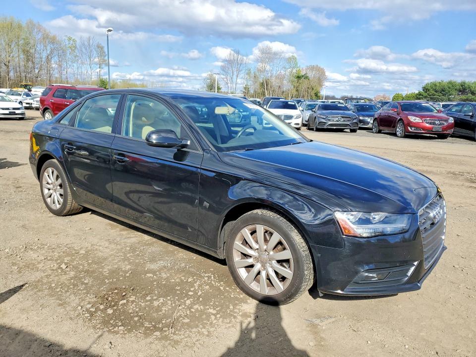 50553986 :رقم المزاد ، WAUBFAFL1EN035927 vin ، 2014 Audi A4 مزاد بيع
