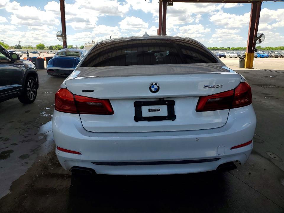 48996426 :رقم المزاد ، WBAJE5C57JWA92944 vin ، 2018 Bmw 540 مزاد بيع