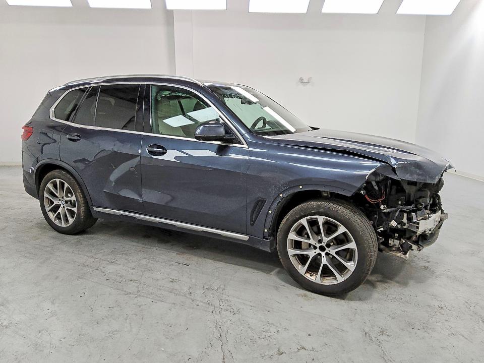 2020 Bmw X5 მანქანა იყიდება აუქციონზე, vin: 5UXCR6C09L9B69372, აუქციონის ნომერი: 49479046