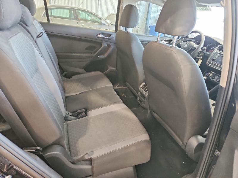50071086 :رقم المزاد ، 3VV1B7AX3JM019824 vin ، 2018 Volkswagen Tiguan مزاد بيع