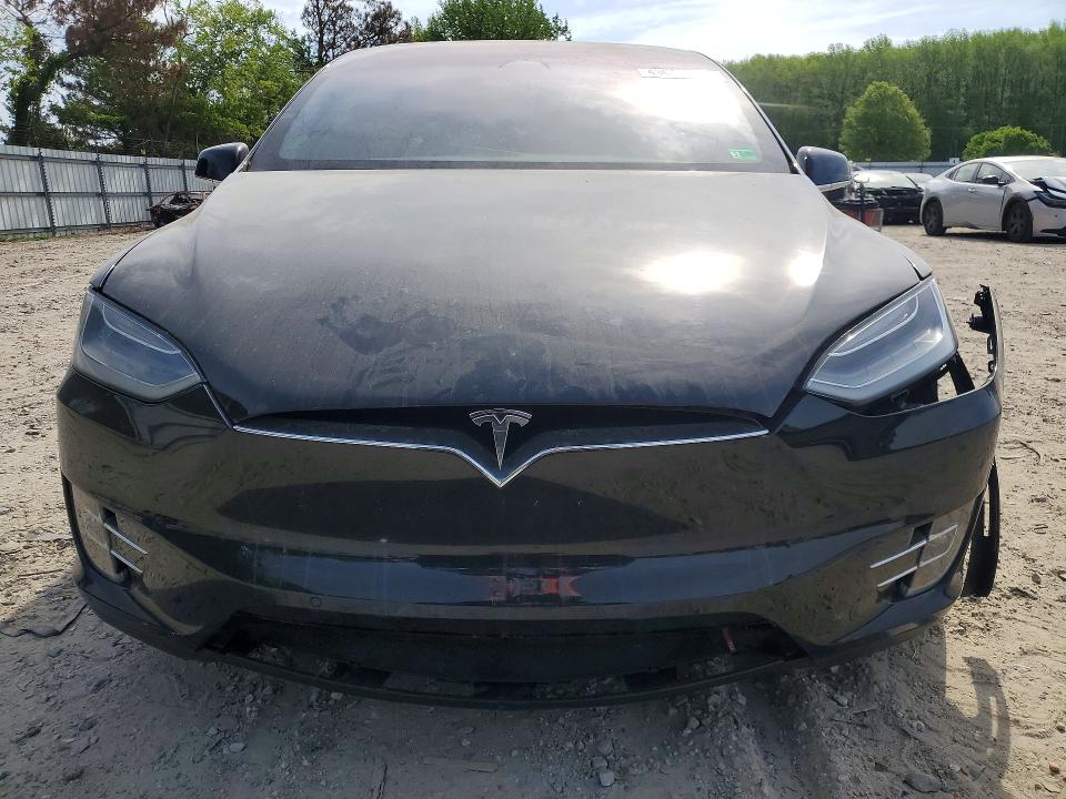 49068986 :رقم المزاد ، 5YJXCDE23LF248143 vin ، 2020 Tesla Model X مزاد بيع