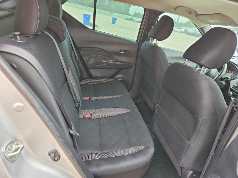 51553456 :رقم المزاد ، 3N1CP5CUXJL545375 vin ، 2018 Nissan Kicks مزاد بيع
