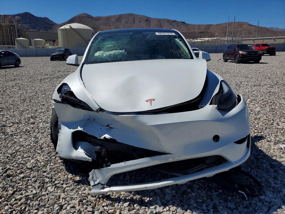 2024 Tesla Model Y მანქანა იყიდება აუქციონზე, vin: 7SAYGDEE7RF193596, აუქციონის ნომერი: 48701316