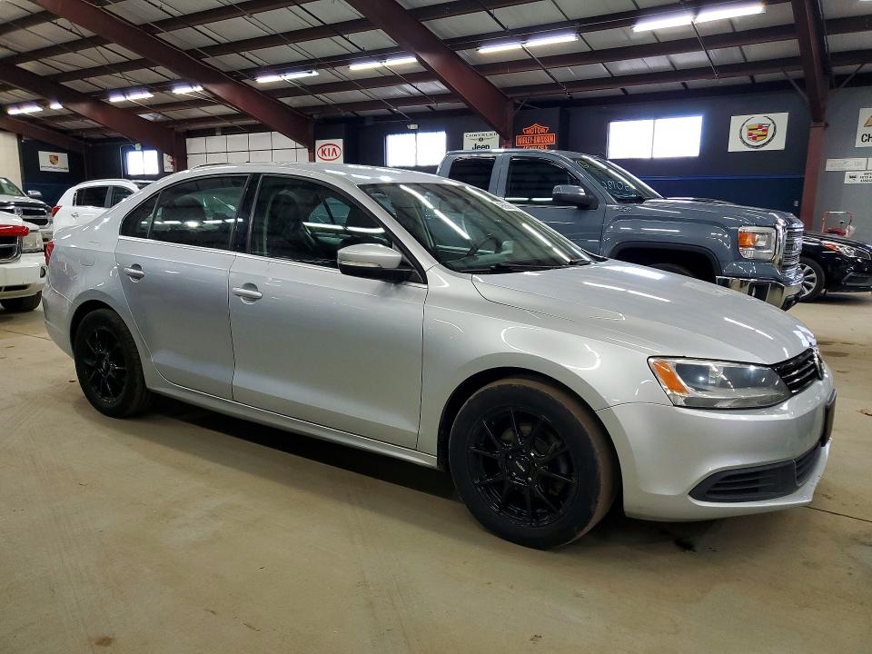 2014 Volkswagen Jetta მანქანა იყიდება აუქციონზე, vin: 3VWD17AJ9EM306632, აუქციონის ნომერი: 49665666