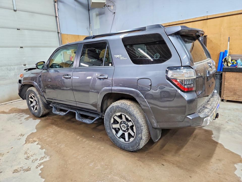 48811456 :رقم المزاد ، JTERU5JR3P6117046 vin ، 2023 Toyota 4runner مزاد بيع