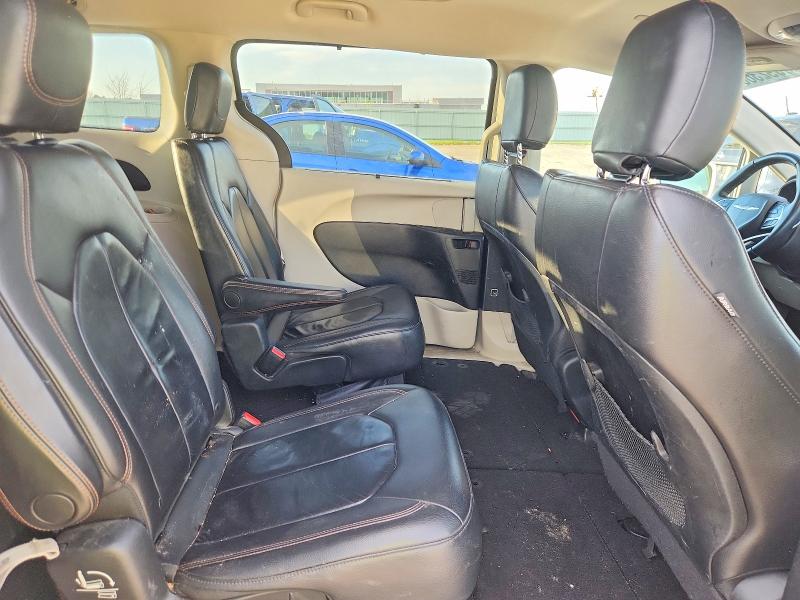 50892366 :رقم المزاد ، 2C4RC1BG8HR613113 vin ، 2017 Chrysler Pacifica مزاد بيع