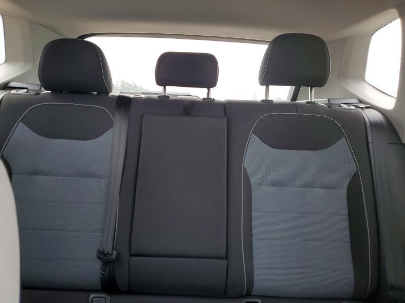 51316336 :رقم المزاد ، 3VV5C7B25SM010318 vin ، 2025 Volkswagen Taos مزاد بيع