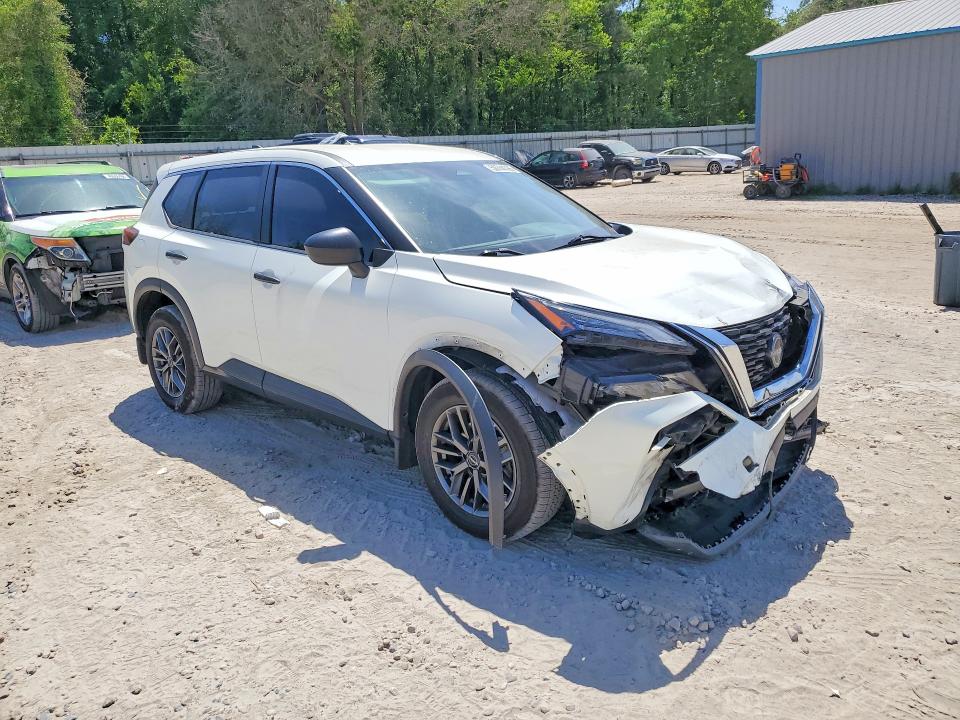 50744796 :رقم المزاد ، 5N1BT3AA5NC702521 vin ، 2022 Nissan Rogue مزاد بيع