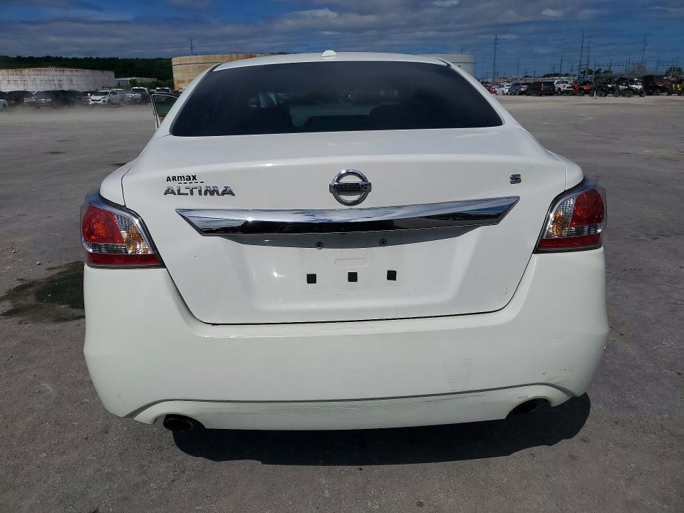 50565366 :رقم المزاد ، 1N4AL3AP5FC268287 vin ، 2015 Nissan Altima مزاد بيع