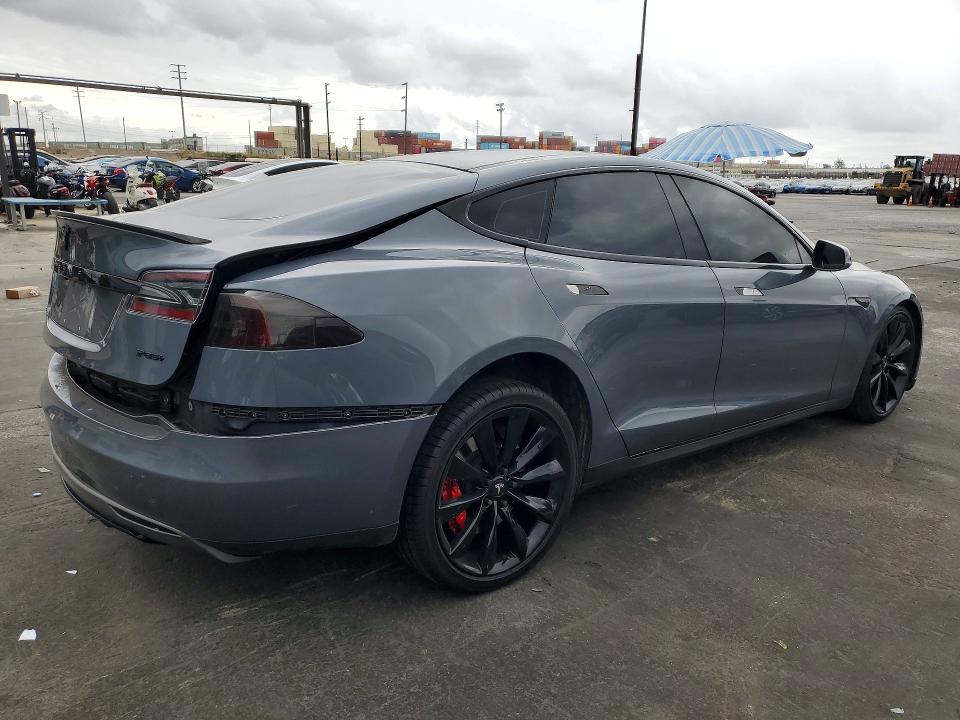 50763856 :رقم المزاد ، 5YJSA1H16EFP38287 vin ، 2014 Tesla Model S مزاد بيع