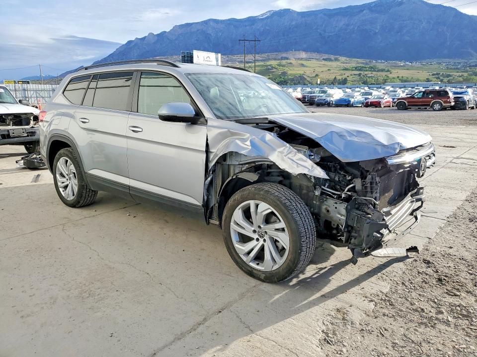 49516996 :رقم المزاد ، 1V2HR2CA2MC557018 vin ، 2021 Volkswagen Atlas مزاد بيع