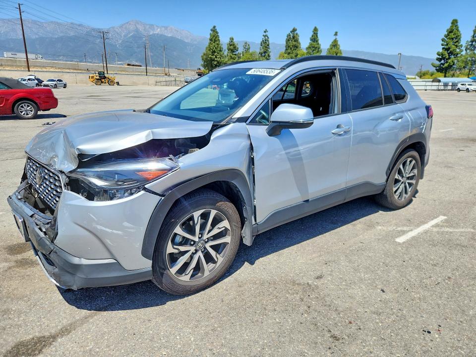 50648536 :رقم المزاد ، 7MUDAAAG4RV105107 vin ، 2024 Toyota Corolla Cross مزاد بيع