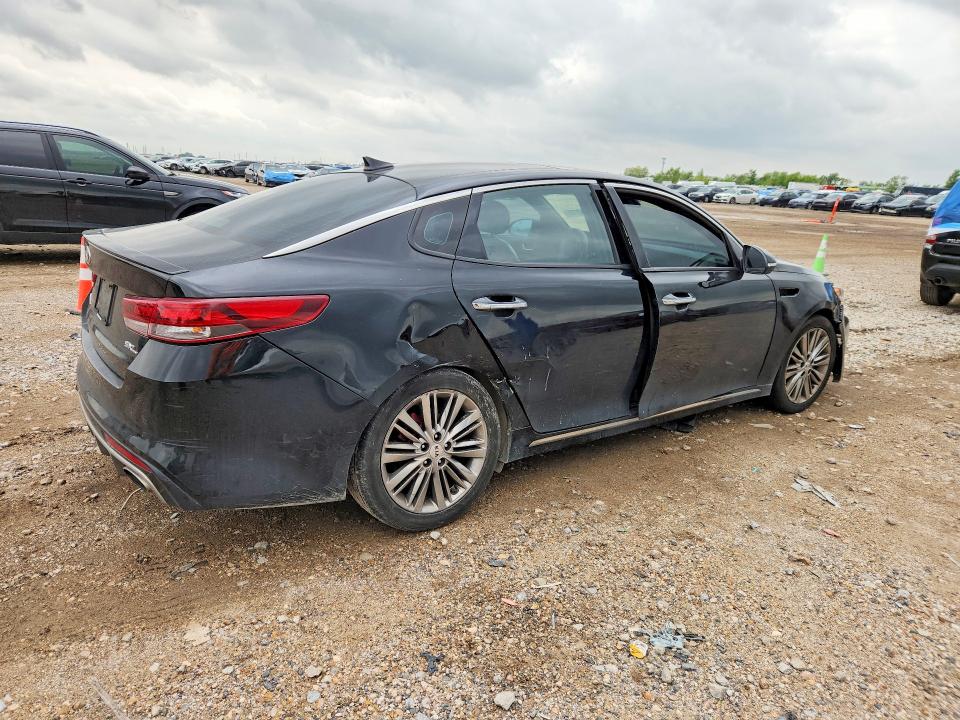 51002766 :رقم المزاد ، 5XXGV4L22JG188511 vin ، 2018 Kia Optima مزاد بيع