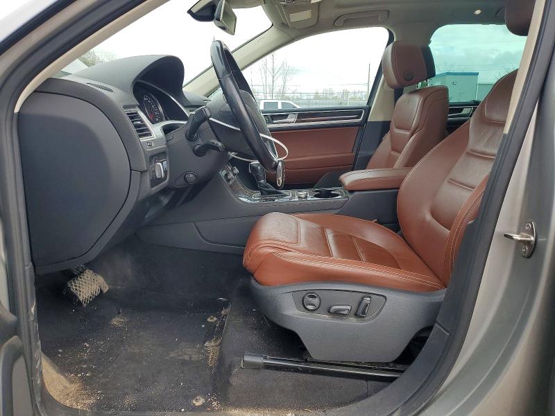 Продажа на аукционе авто 2015 Volkswagen Touareg, vin: WVGEP9BP4FD005540, номер лота: 51074646