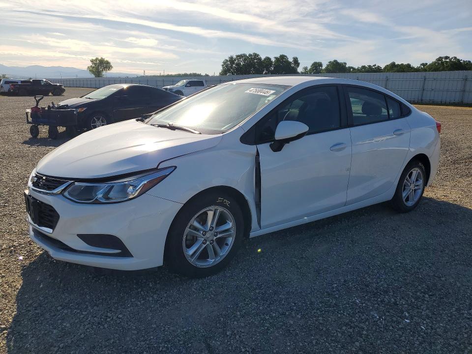 47580446 :رقم المزاد ، 1G1BC5SM8H7208314 vin ، 2017 Chevrolet Cruze مزاد بيع