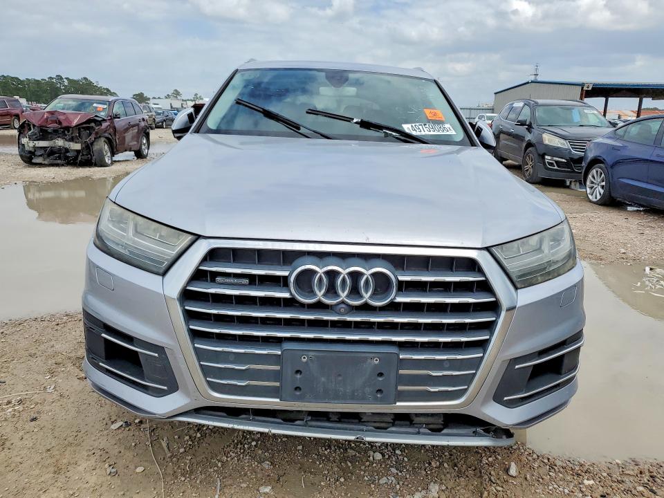 49759086 :رقم المزاد ، WA1VAAF71HD001105 vin ، 2017 Audi Q7 مزاد بيع