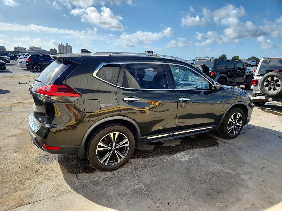 2017 Nissan Rogue მანქანა იყიდება აუქციონზე, vin: JN8AT2MTXHW402164, აუქციონის ნომერი: 49466176