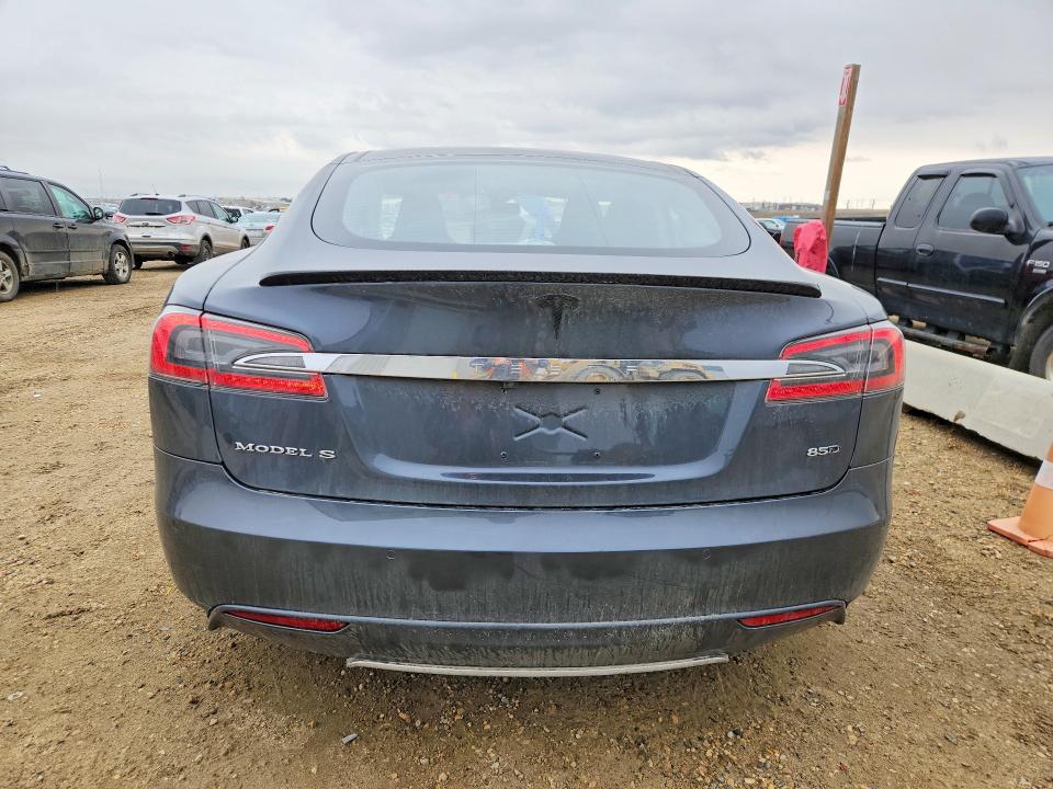 Продажа на аукционе авто 2015 Tesla Model S, vin: 5YJSA1H23FFP75632, номер лота: 48191926