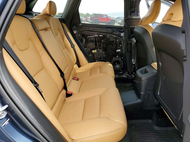Продаж на аукціоні авто 2025 Volvo Xc60, vin: YV4H60RM2S1189607, номер лоту: 48697196