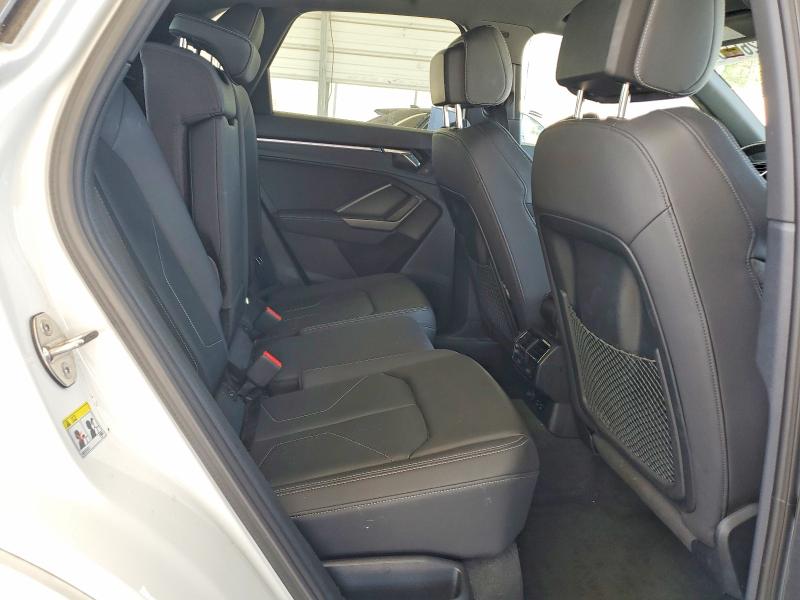 51126656 :رقم المزاد ، WA1EECF32N1045821 vin ، 2022 Audi Q3 مزاد بيع
