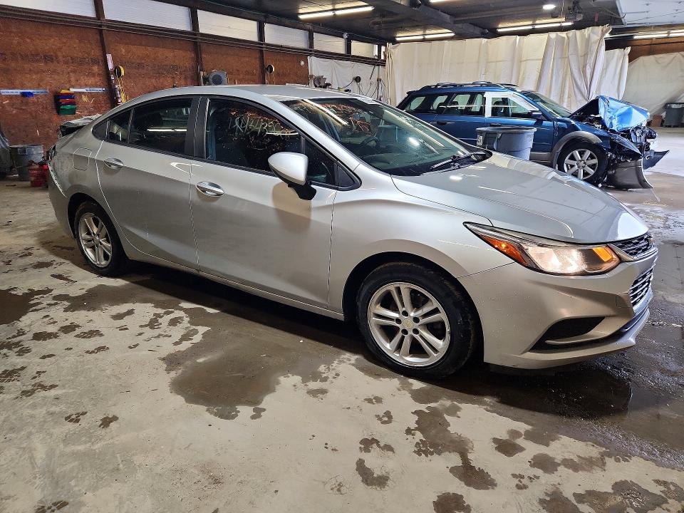 2017 Chevrolet Cruze მანქანა იყიდება აუქციონზე, vin: 1G1BC5SM5H7224888, აუქციონის ნომერი: 51325656