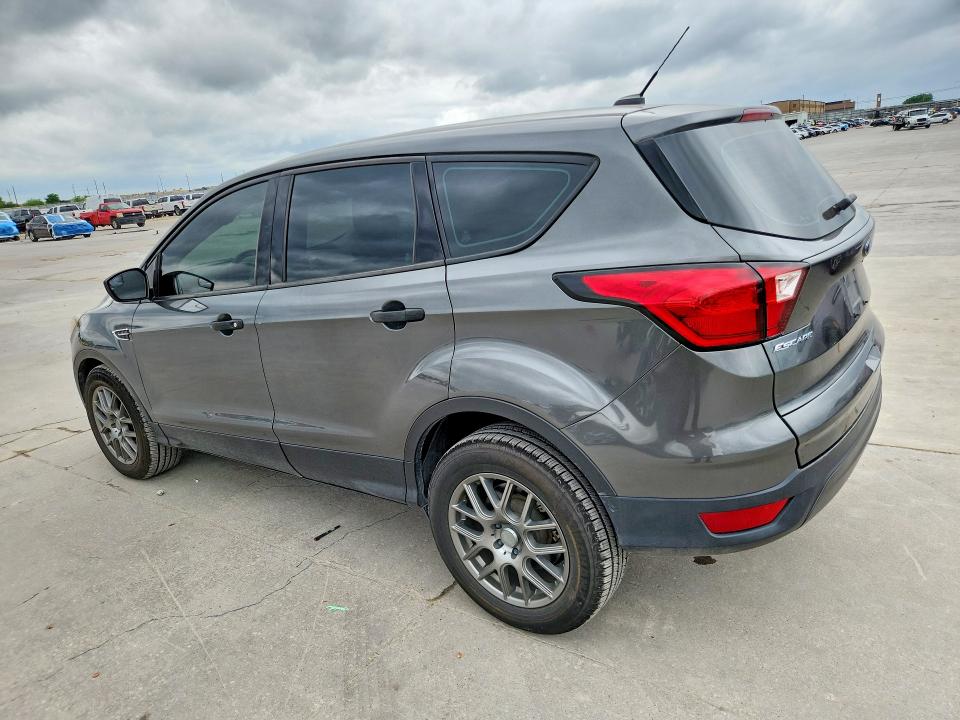 2019 Ford Escape მანქანა იყიდება აუქციონზე, vin: 1FMCU0F72KUB56411, აუქციონის ნომერი: 49980876