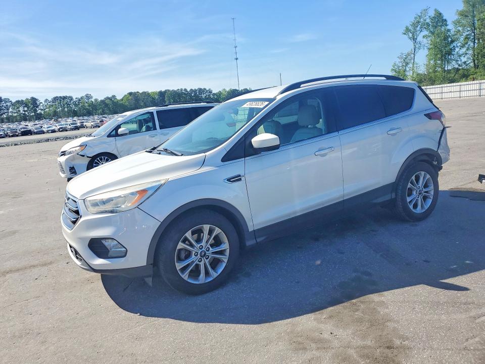 Продаж на аукціоні авто 2017 Ford Escape, vin: 1FMCU0GD1HUA31350, номер лоту: 49628826