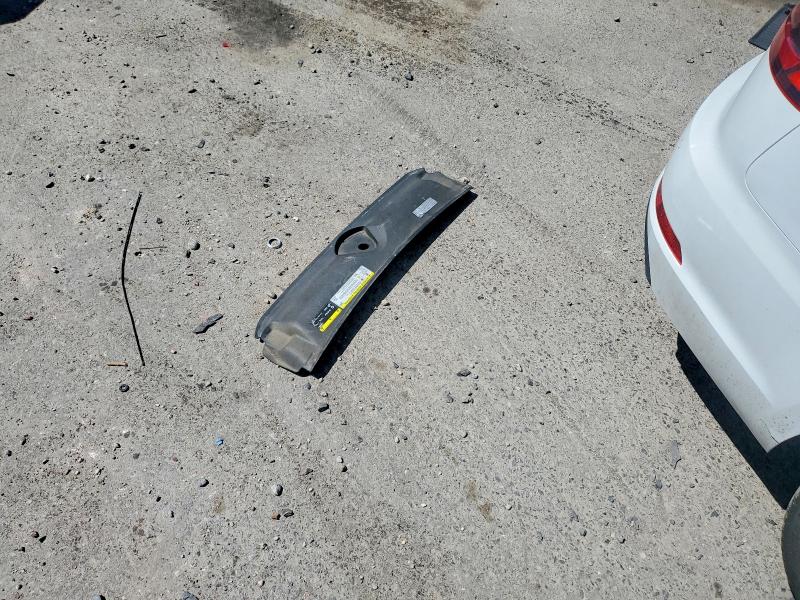 48816916 :رقم المزاد ، WAUFNBF43JA052037 vin ، 2018 Audi A4 مزاد بيع