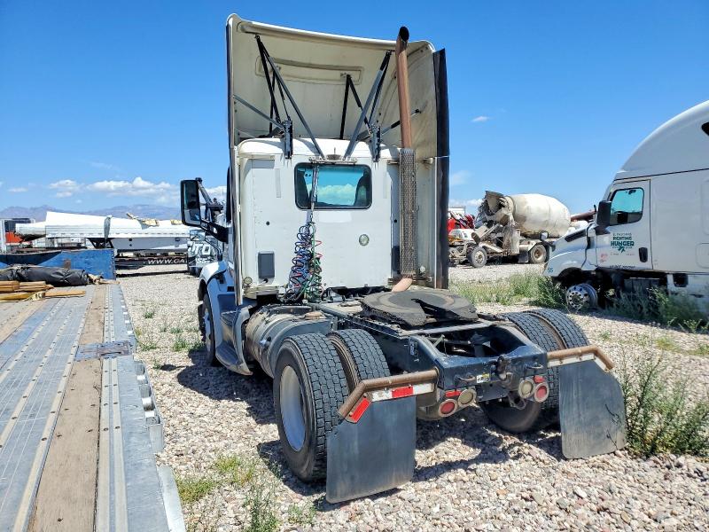 46207846 :رقم المزاد ، 1XPBA48X5FD286295 vin ، 2015 Peterbilt 579 مزاد بيع