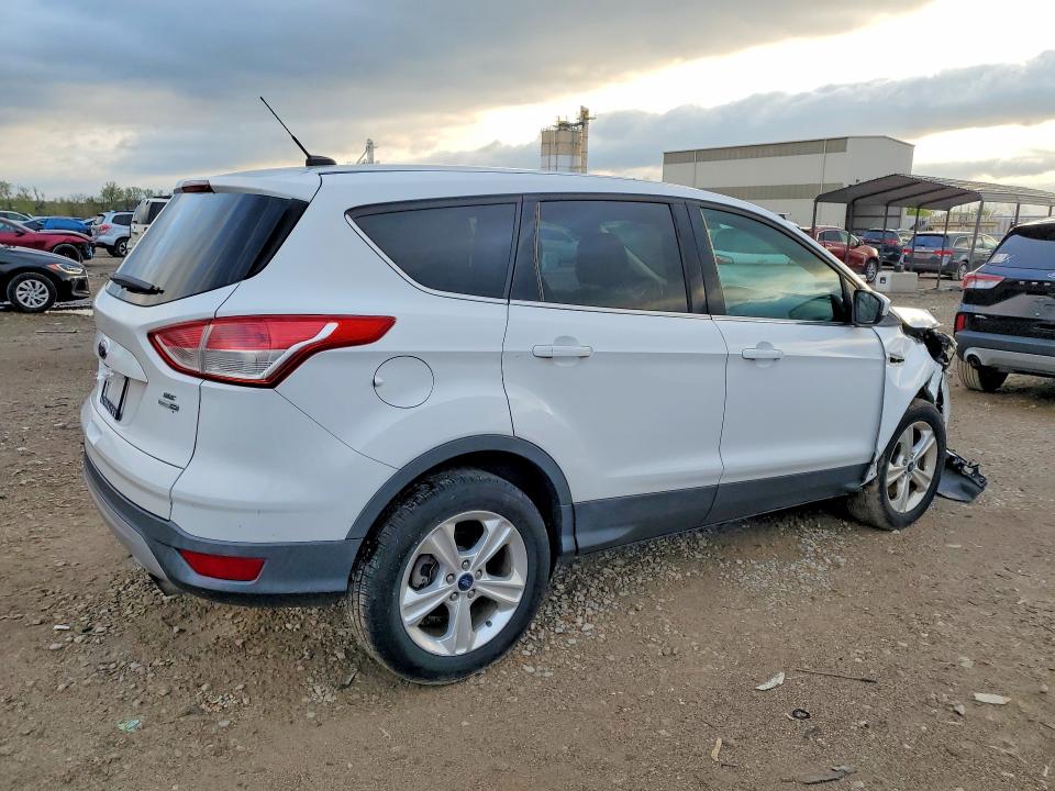 49569646 :رقم المزاد ، 1FMCU9G92GUA31758 vin ، 2016 Ford Escape مزاد بيع