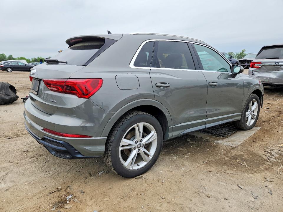 50512236 :رقم المزاد ، WA1DECF32L1113592 vin ، 2020 Audi Q3 مزاد بيع