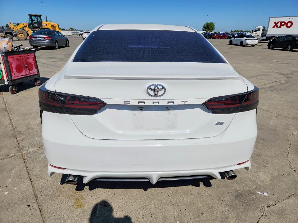 52054646 :رقم المزاد ، JTNB11HK0J3038695 vin ، 2018 Toyota Camry مزاد بيع