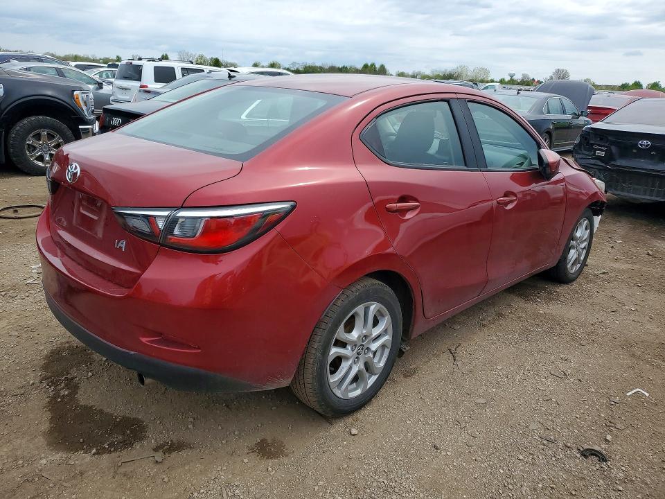 50977266 :رقم المزاد ، 3MYDLBYV2HY187992 vin ، 2017 Toyota Yaris Ia مزاد بيع