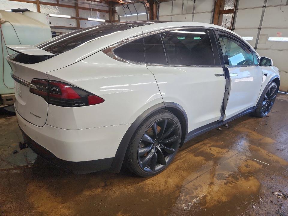 50104566 :رقم المزاد ، 5YJXCAE23LF263918 vin ، 2020 Tesla Model X مزاد بيع