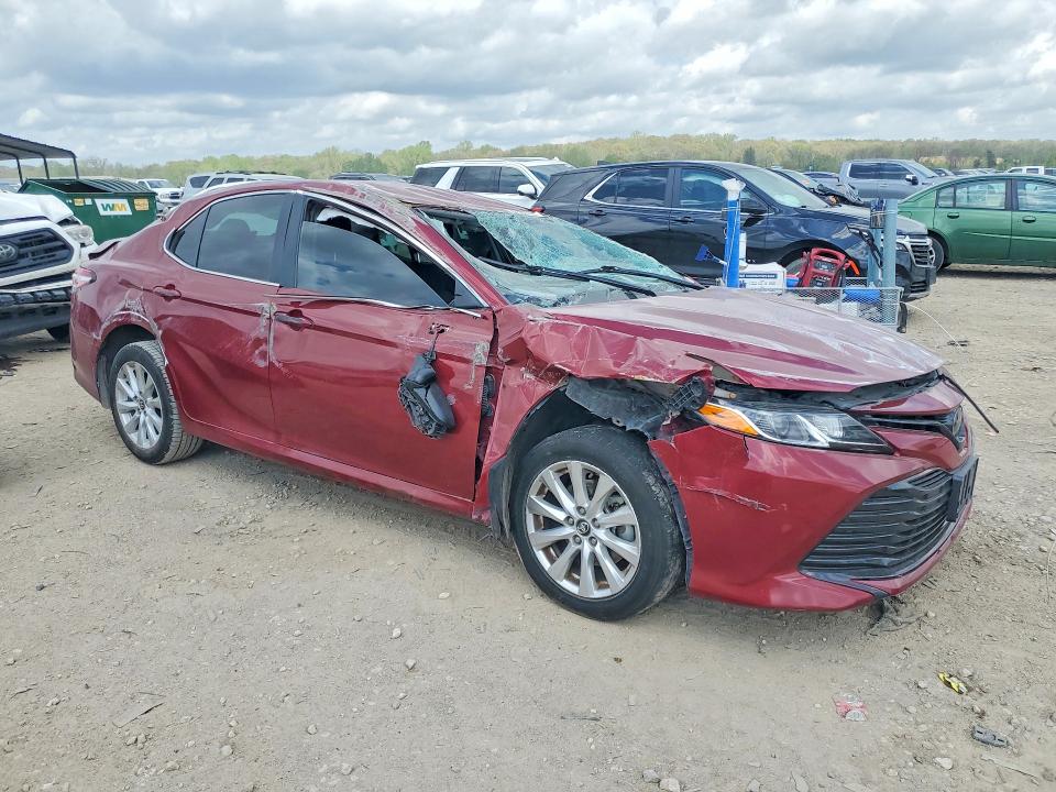 49999886 :رقم المزاد ، 4T1C11AK4LU394868 vin ، 2020 Toyota Camry مزاد بيع