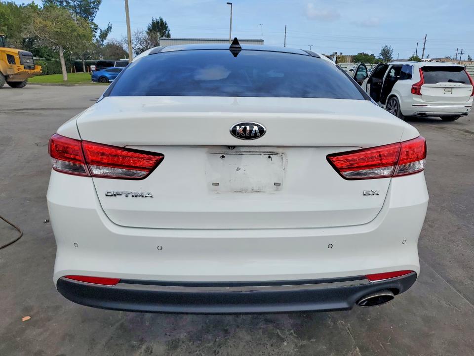 Продажа на аукционе авто 2018 Kia Optima, vin: 5XXGU4L3XJG204871, номер лота: 48335146