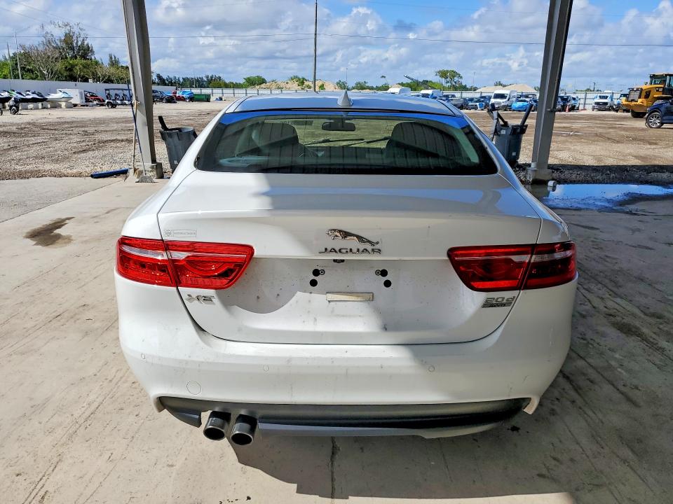 2017 Jaguar Xe მანქანა იყიდება აუქციონზე, vin: SAJAK4BN3HA953940, აუქციონის ნომერი: 49386106