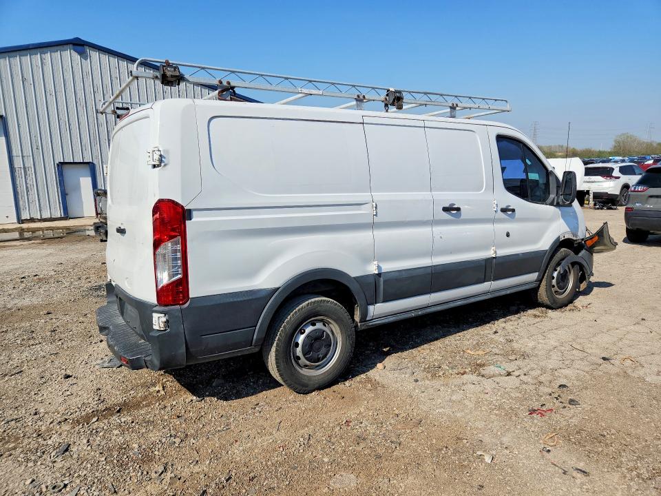 49927856 :رقم المزاد ، 1FTNR1ZM7FKA55260 vin ، 2015 Ford Transit مزاد بيع