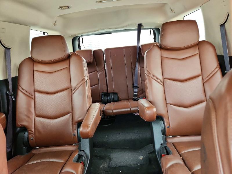 48021006 :رقم المزاد ، 1GYS3CKJ0GR283426 vin ، 2016 Cadillac Escalade مزاد بيع