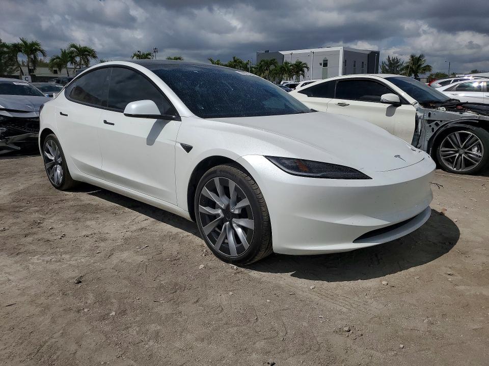 Продажа на аукционе авто 2024 Tesla Model 3, vin: 5YJ3E1EA1RF830197, номер лота: 50224186