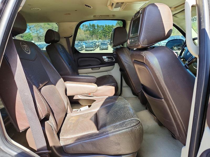 2010 Cadillac Escalade მანქანა იყიდება აუქციონზე, vin: 1GYUKDEF7AR257745, აუქციონის ნომერი: 50835856