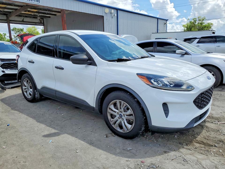 2020 Ford Escape მანქანა იყიდება აუქციონზე, vin: 1FMCU0F69LUB95294, აუქციონის ნომერი: 48413196