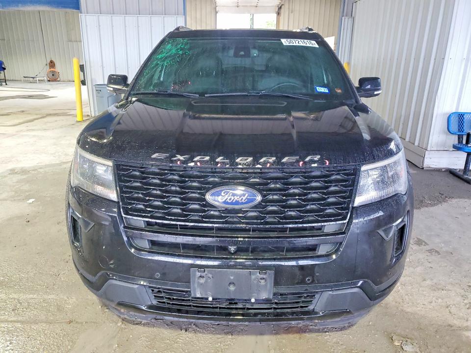 50721616 :رقم المزاد ، 1FM5K8GT9JGB08247 vin ، 2018 Ford Explorer مزاد بيع