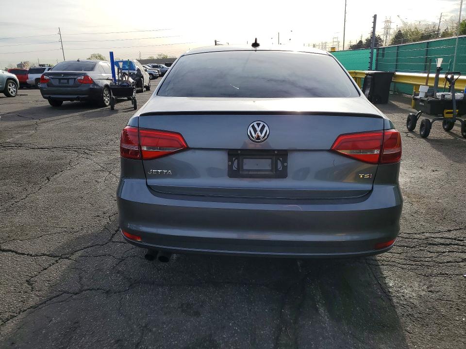48746716 :رقم المزاد ، 3VWD17AJ1FM212763 vin ، 2015 Volkswagen Jetta مزاد بيع