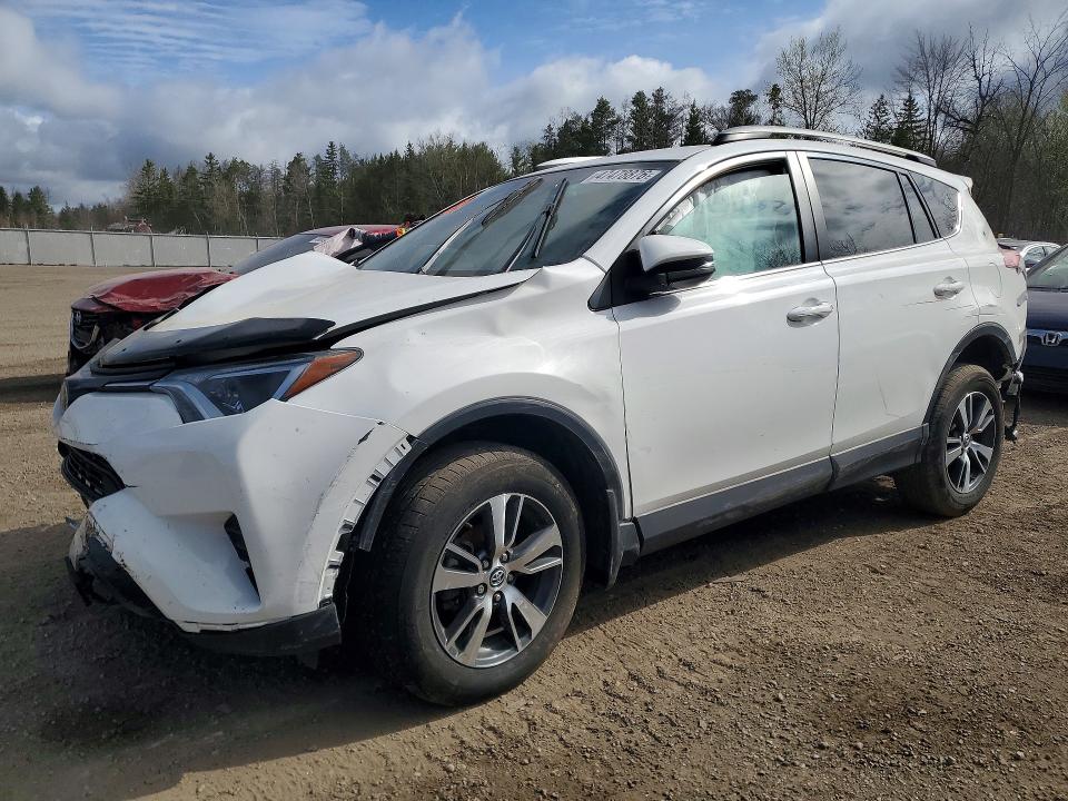 47478876 :رقم المزاد ، 2T3ZFREV2JW469621 vin ، 2018 Toyota Rav4 مزاد بيع