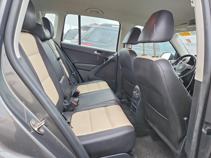 49175906 :رقم المزاد ، WVGBV7AX8GW598677 vin ، 2016 Volkswagen Tiguan مزاد بيع
