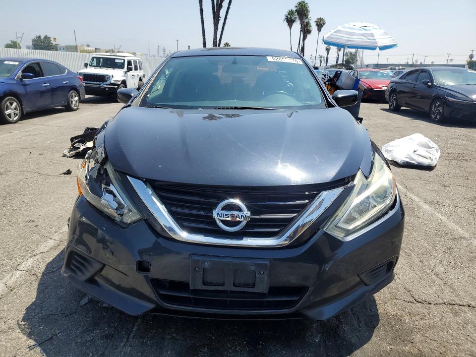 Продажа на аукционе авто 2018 Nissan Altima, vin: 1N4AL3AP5JC297765, номер лота: 52009176