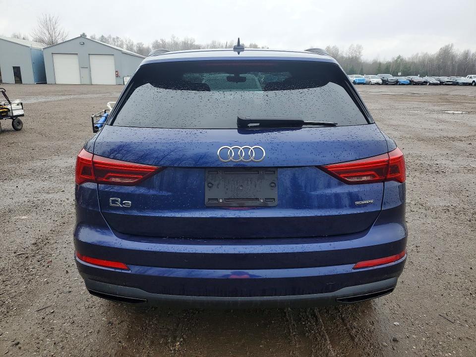 49708566 :رقم المزاد ، WA1AUCF3XN1076140 vin ، 2022 Audi Q3 مزاد بيع