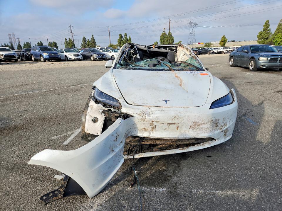 2025 Tesla Model 3 მანქანა იყიდება აუქციონზე, vin: 5YJ3E1EA4SF011593, აუქციონის ნომერი: 51856276