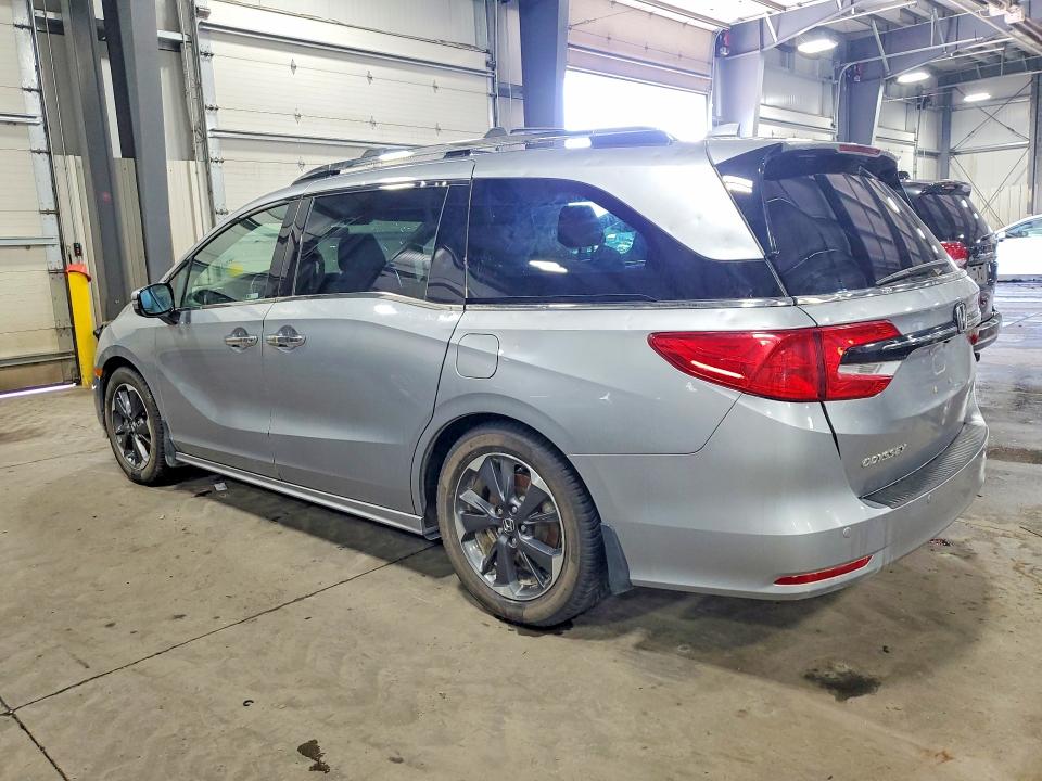 51027936 :رقم المزاد ، 5FNRL6H95MB000863 vin ، 2021 Honda Odyssey مزاد بيع